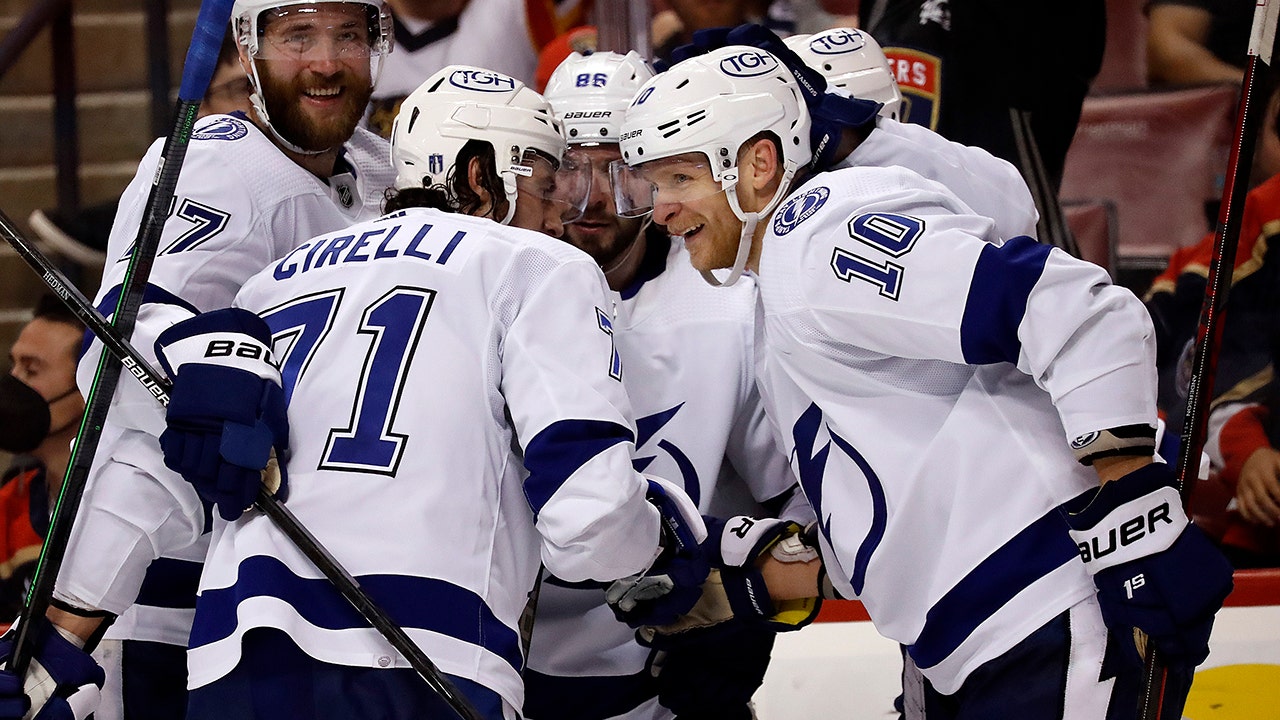 Lightning vs Panthers Game 1 score: Tampa Bay takes advantage of power play to start series off right