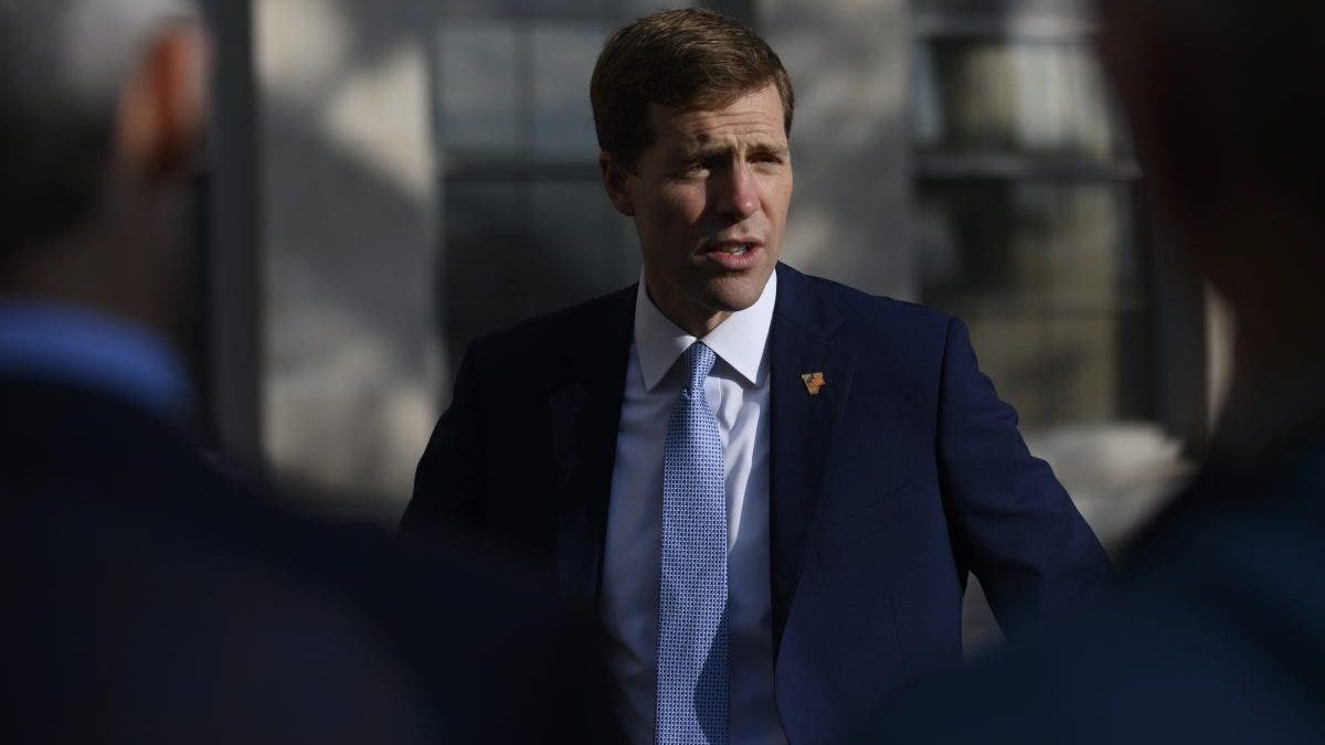 Conor Lamb paid brother nearly $ 100,000 from the disastrous campaign in the Pennsylvania Senate