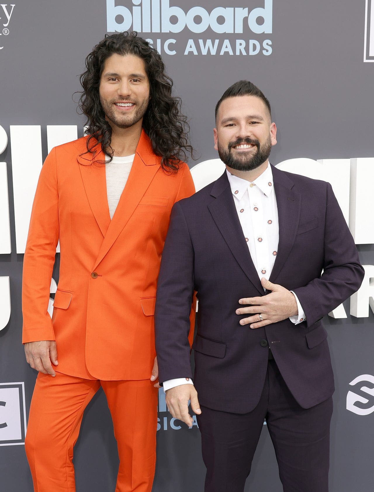 Billboard Music Awards 2022: The Stars Dazzle With Red Carpet Fashion ...