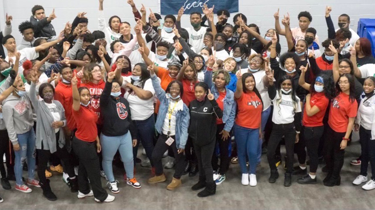 Indiana, Louisiana high schools helping low-income students earn associate, bachelor's degrees