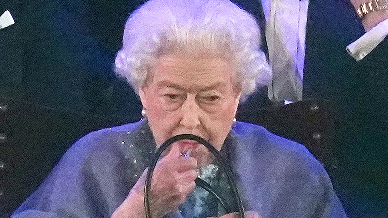 Queen Elizabeth makes a bold statement during Platinum Jubilee celebrations with top secret lipstick