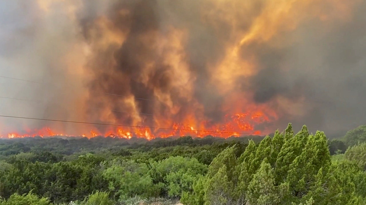 Southwest fires fanned by winds, fueled by drought