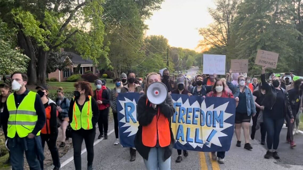 Pro-choice group to target all 6 GOP-appointed SCOTUS justices' homes for 'Walk-by Wednesday' protests