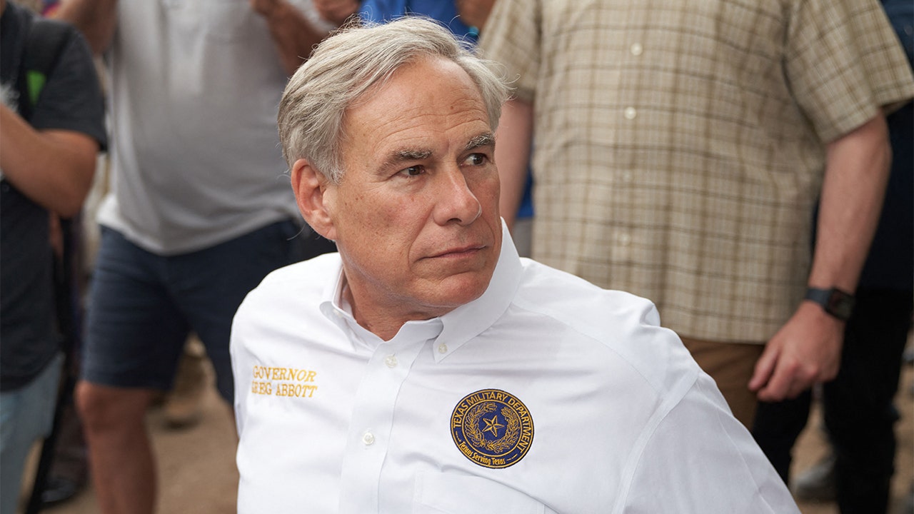 Texas Gov. Abbott cancels personal appearance at NRA Congress, wants to visit Uvalde instead
