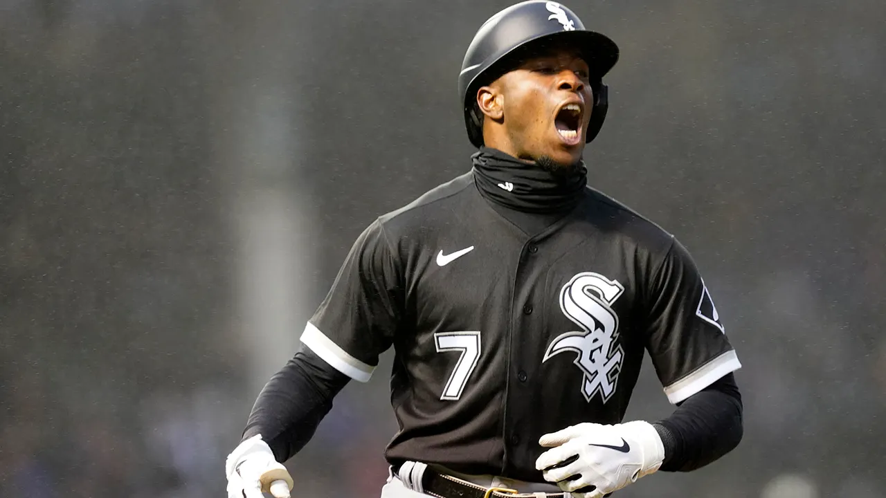 Tim Anderson, José Ramírez throw punches in brawl – NBC Sports Chicago