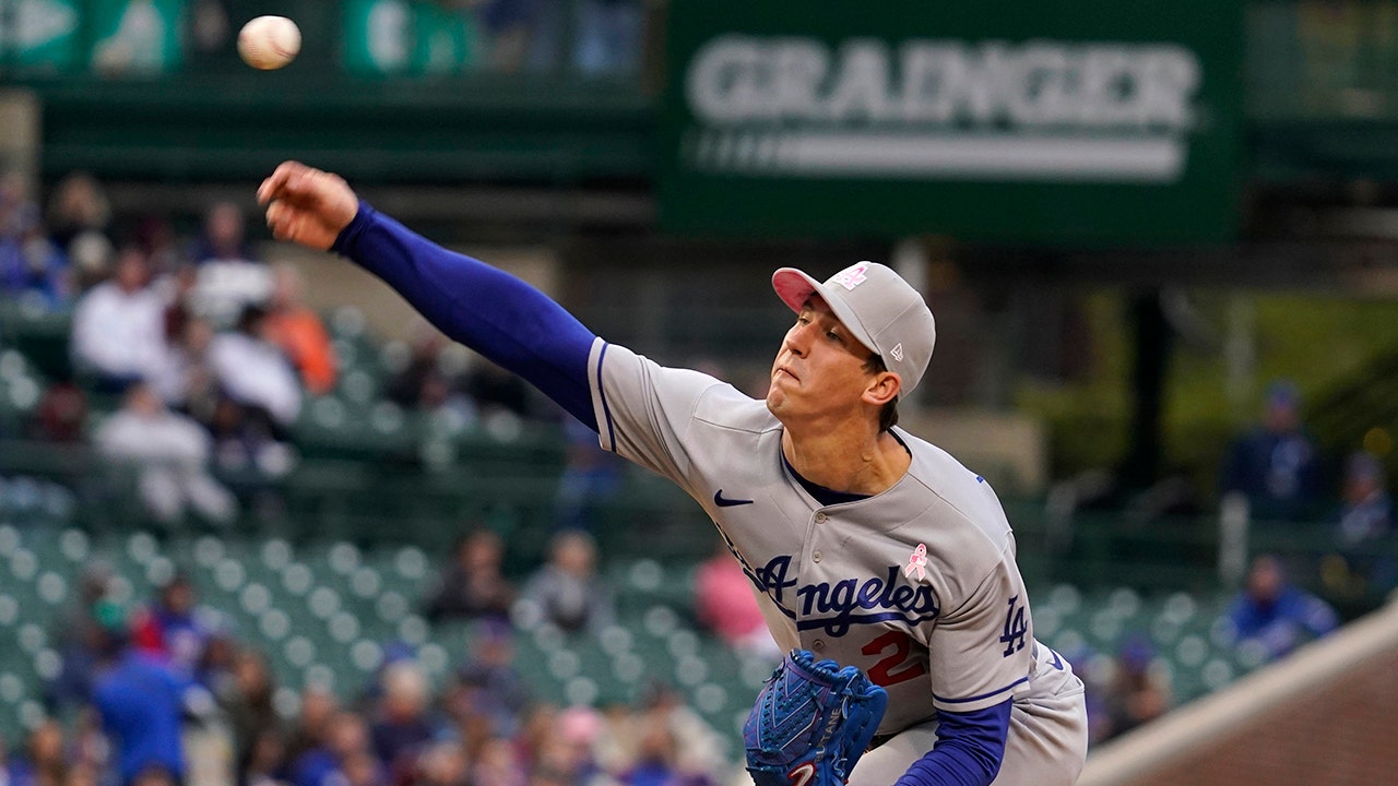 Walker Buehler stars in 100th career start as Dodgers sweep Cubs