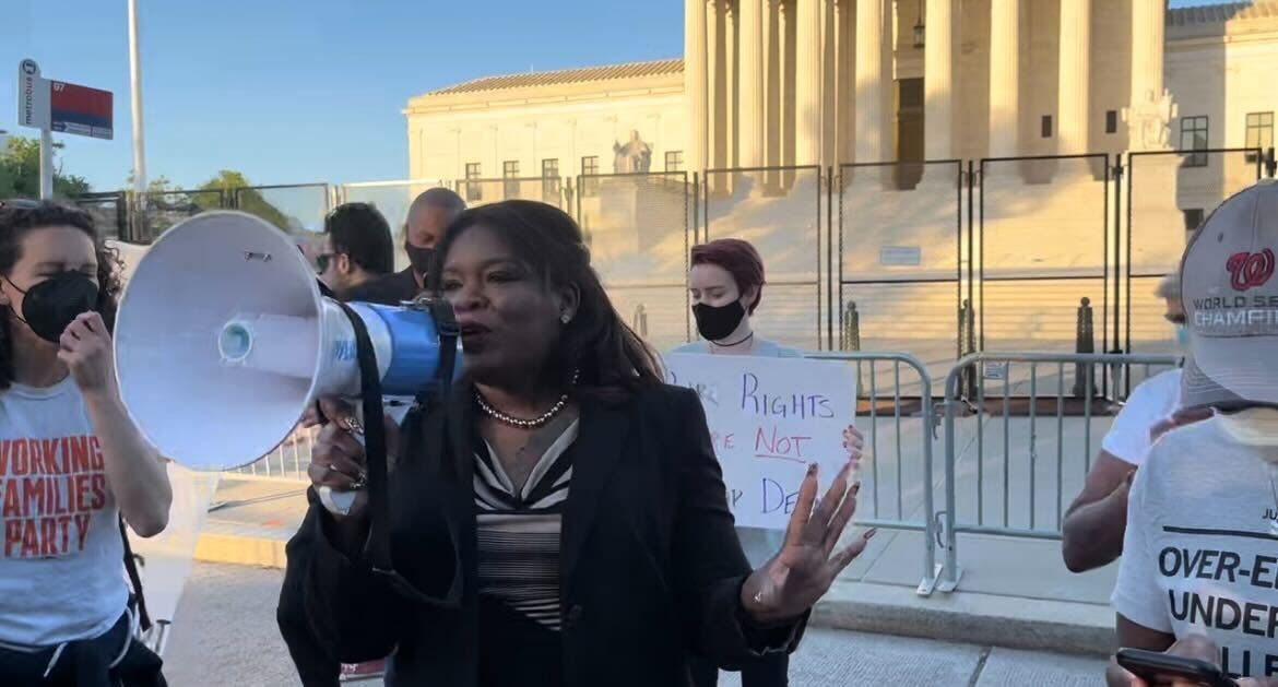 Roe v. Wade overturned: Cori Bush rails against 'extremist, racist, classist, bigoted Supreme Court'