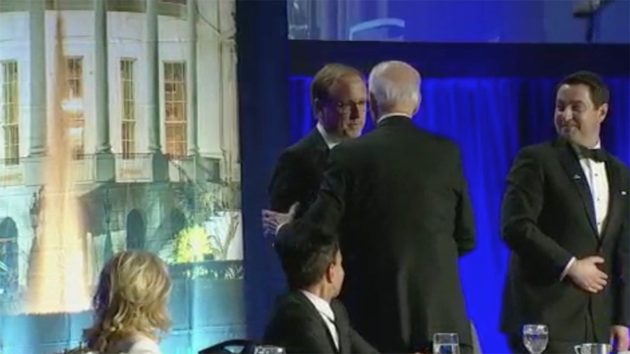 ABC News' Jon Karl tests positive for COVID-19 two days after interacting with President Biden at WHCD