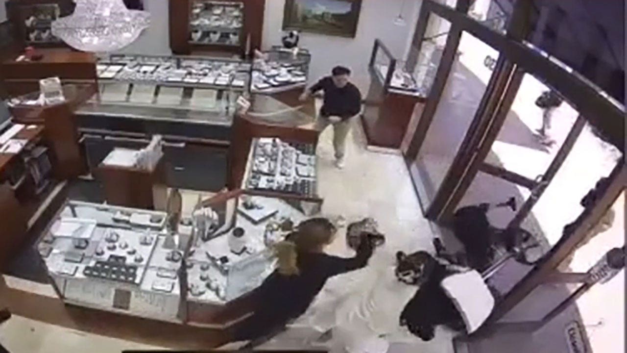 Video shows California diamond shop workers fight off smash-and-grab robbers