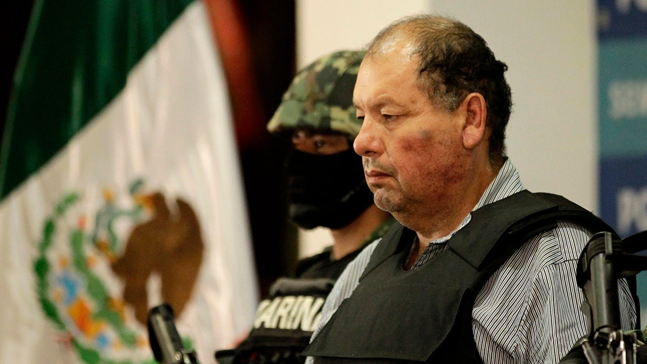 Former Gulf Cartel leader extradited from Mexico to the US on cocaine trafficking charges