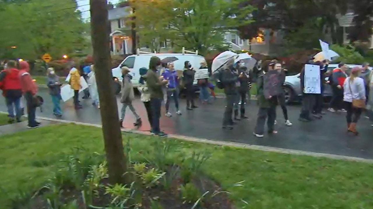 Garland allowing 'mob rule' in US by not prosecuting demonstrators at justices' homes, Republicans say