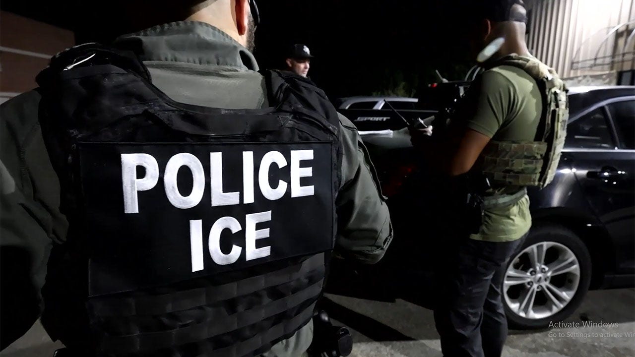 White House pushed ICE to increase deportations amid migrant crisis: report