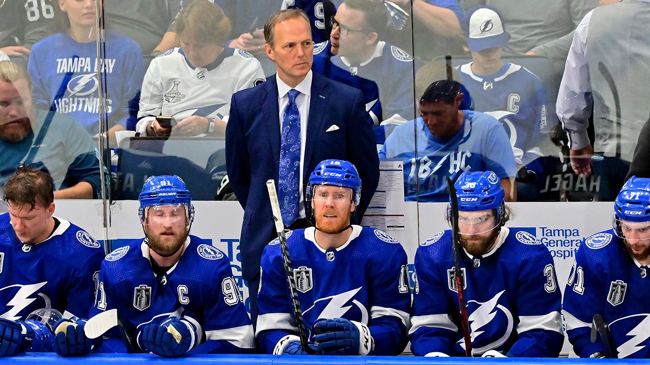 Tampa Bay's Jon Cooper offers opinion on Andrei Vasilevskiy injury