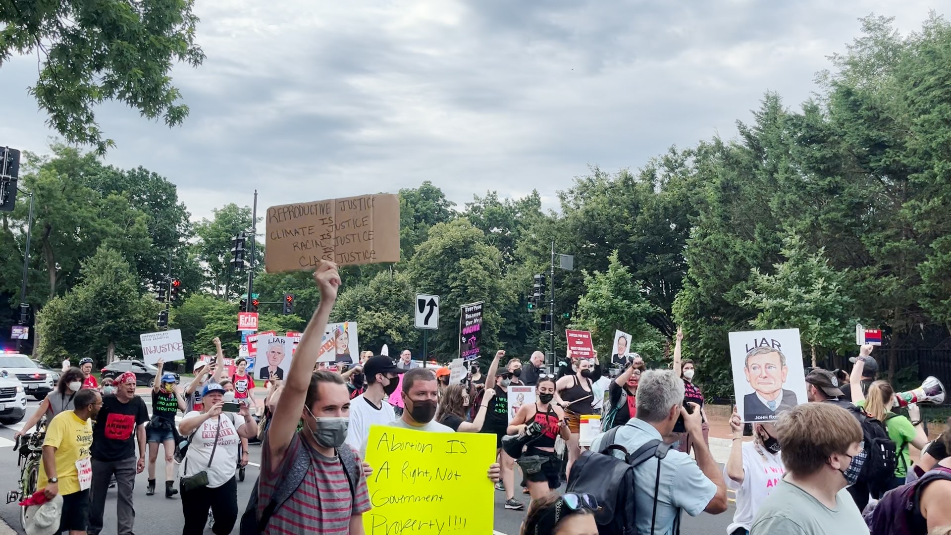 Intersections near Supreme Court blocked by pro-choice protesters as Roe decision closes in