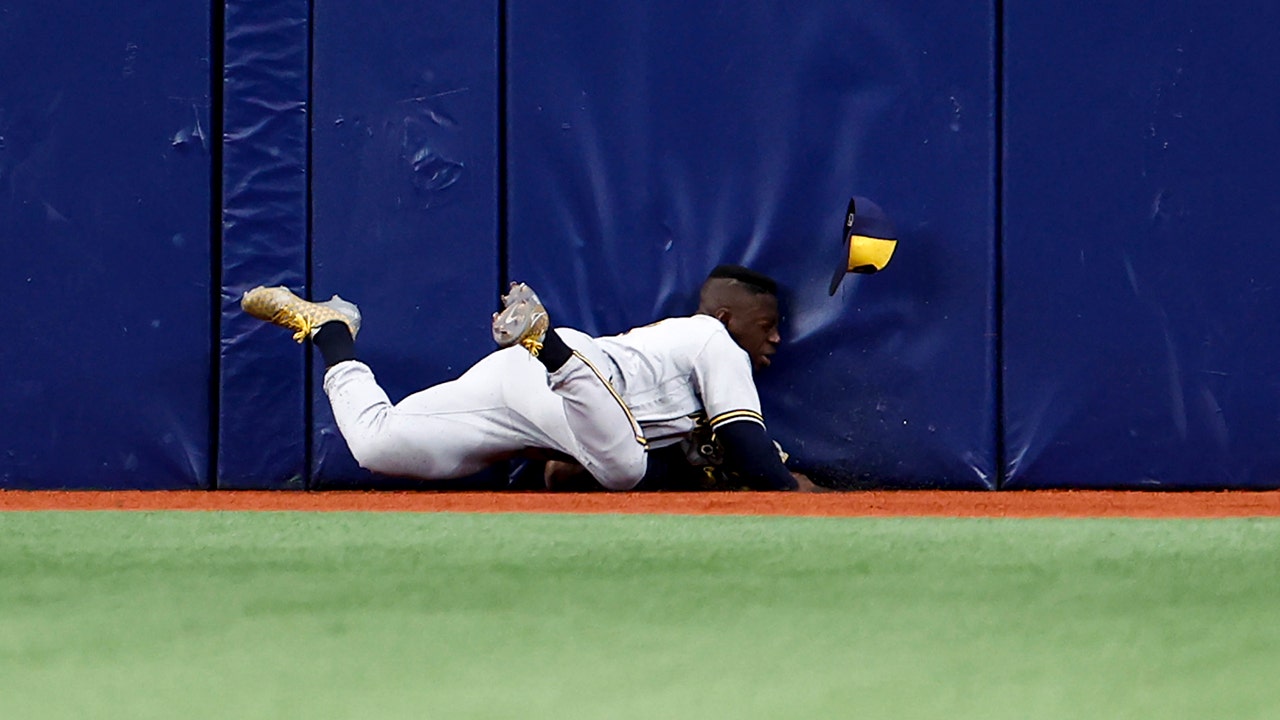 Rowdy Tellez bat, Jonathan Davis glove send Brewers over Rays - NBC Sports