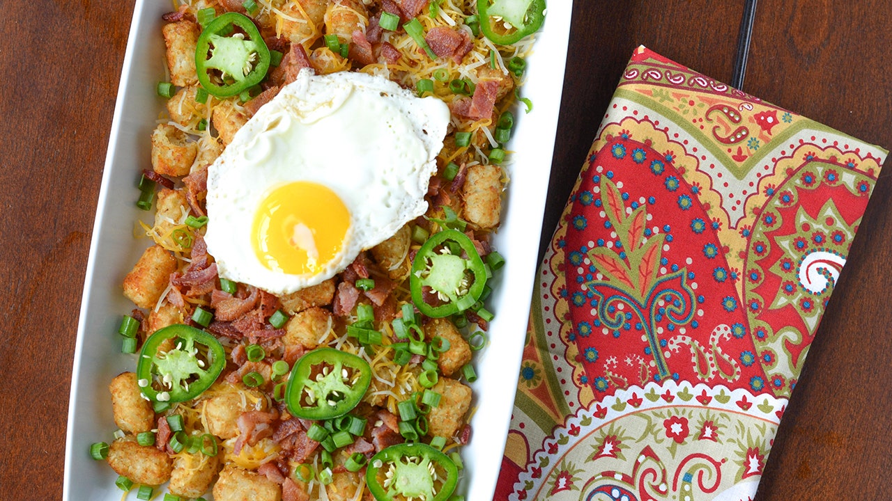 Check out this breakfast tater tot nacho recipe. (Kelly Tomlinson/Live Love Texas) (Kelly Tomlinson/Live Love Texas)