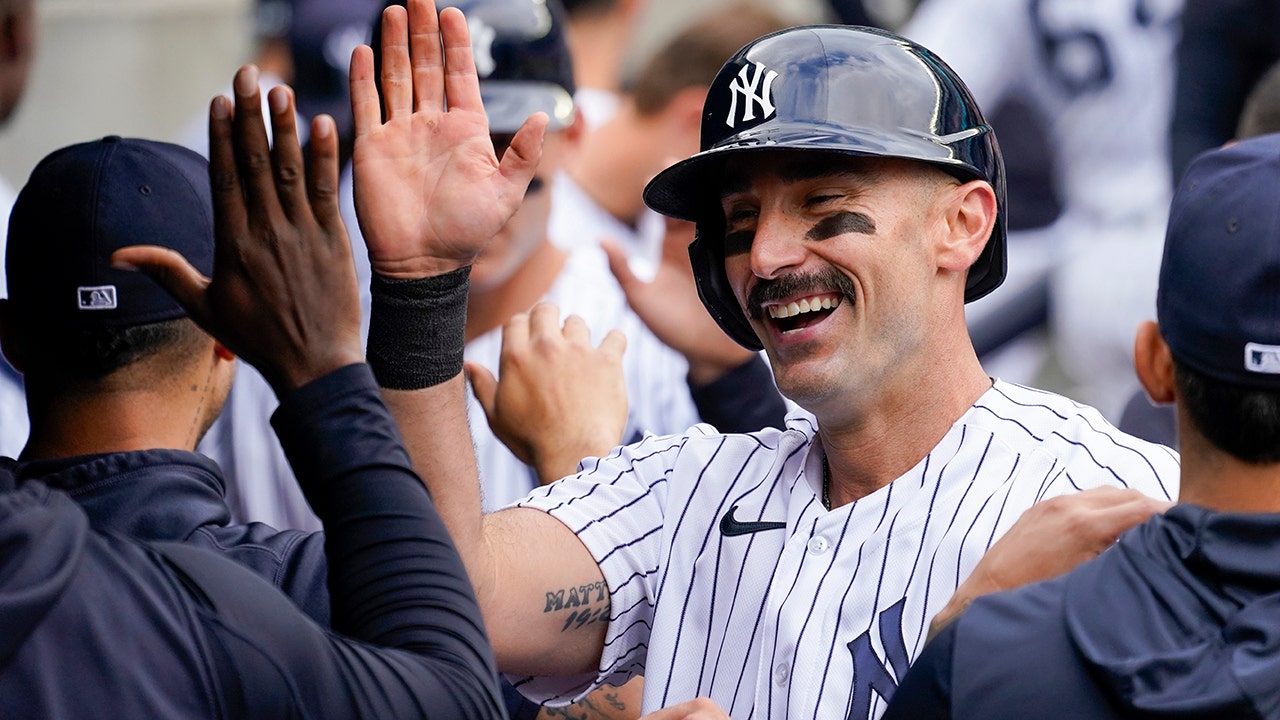 Highlight] Mustache Matt Carpenter strikes again with his fifth home run of  the season, a three run blast, and the Yankees have broken it open vs the  Cubs! : r/NYYankees