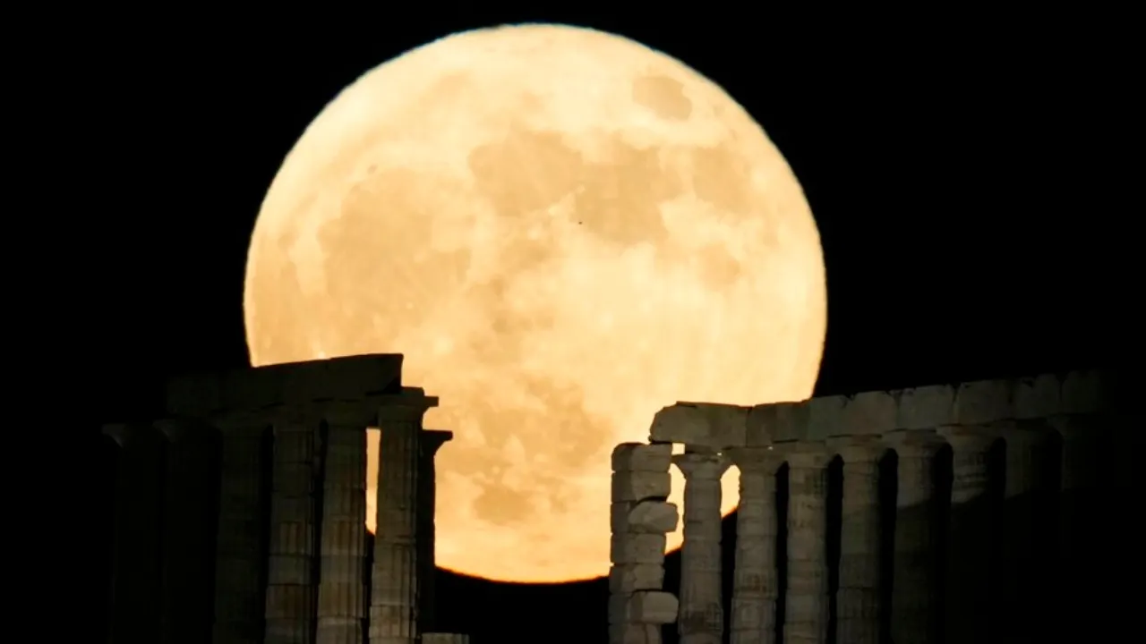 La última superluna del año será el 11 de agosto de 2022.