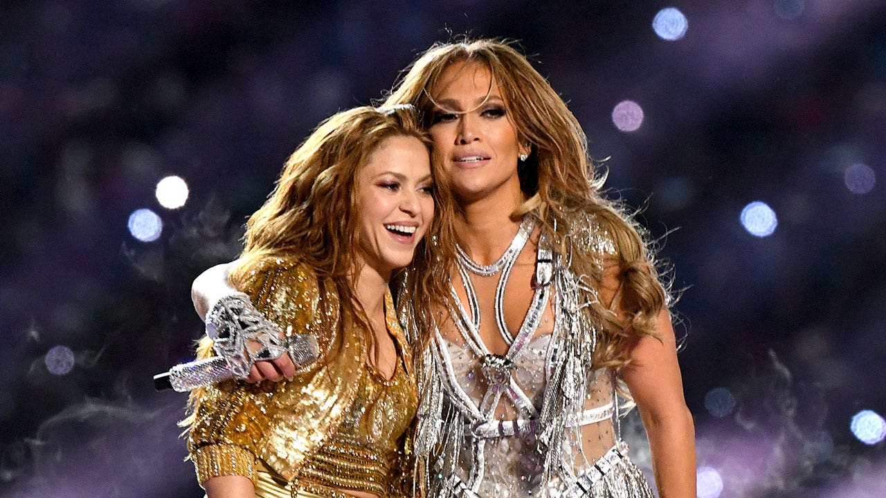 Jennifer Lopez slams NFL for making her share halftime stage with Shakira:  'Worst idea in the world'