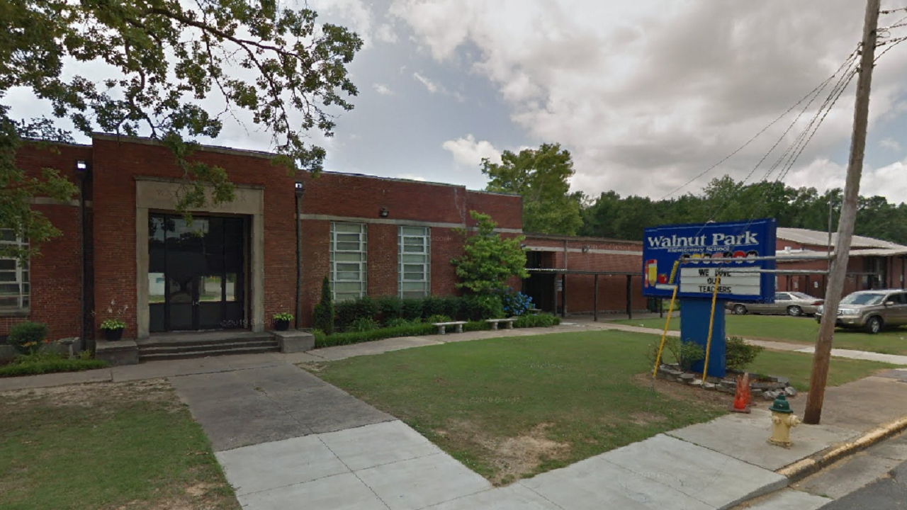 Alabama faculty resource officer shoots, kills ‘suspicious’ particular person outside the house elementary faculty: report