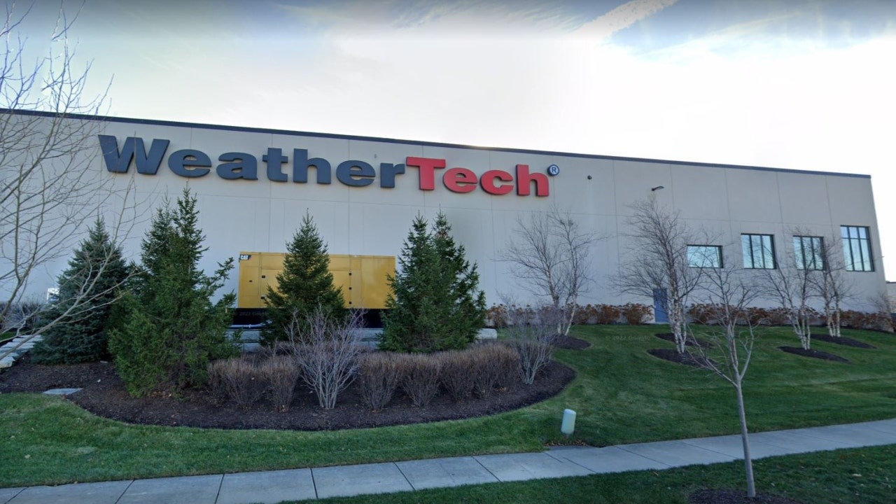 Illinois WeatherTech warehouse shooting injures 3, suspect in custody