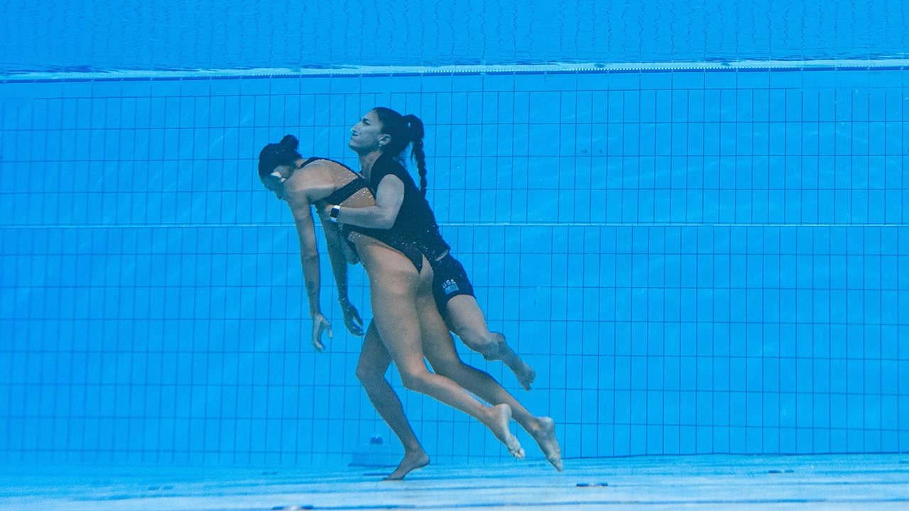 Диана Гомес swimming Breaststroke