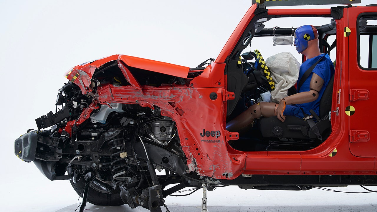 Jeep Wrangler tips over again during side-impact crash test | Fox News