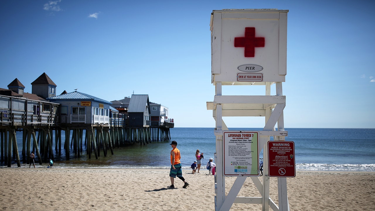 Pools close as lifeguard shortage hits American cities this summer
