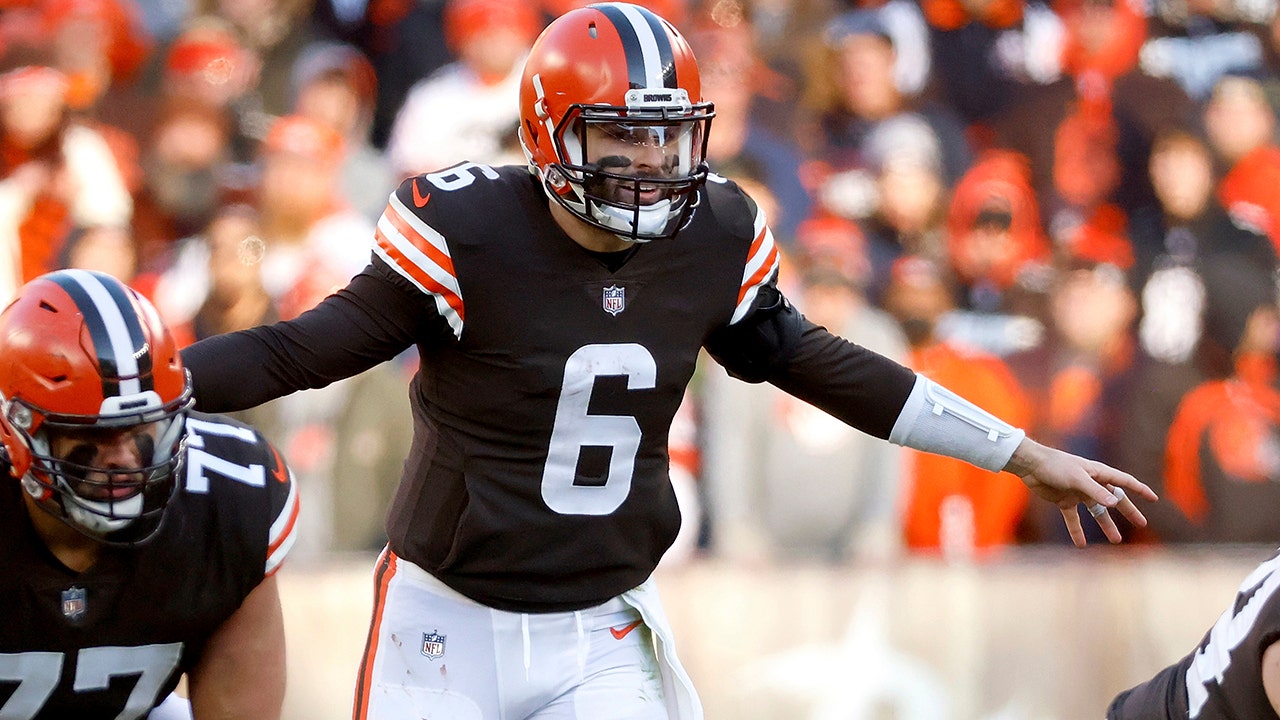 cleveland browns trade baker mayfield