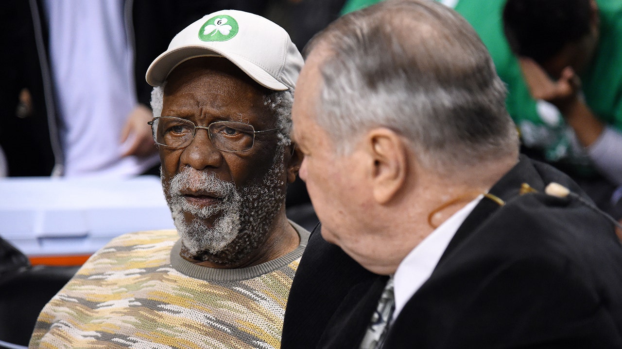 NBA legend Bill Russell dead at 88 | Fox News