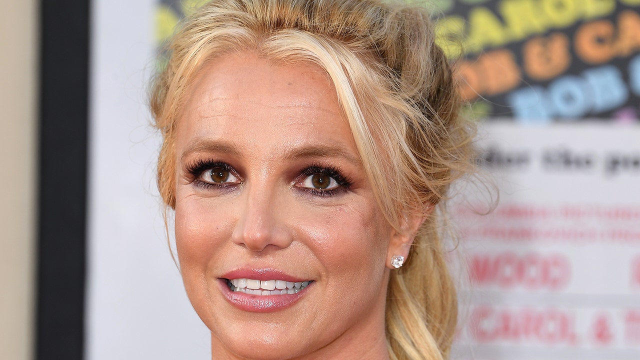 Britney Spears shares on Instagram she’d ‘rather hang with homeless people than the people in Hollywood’