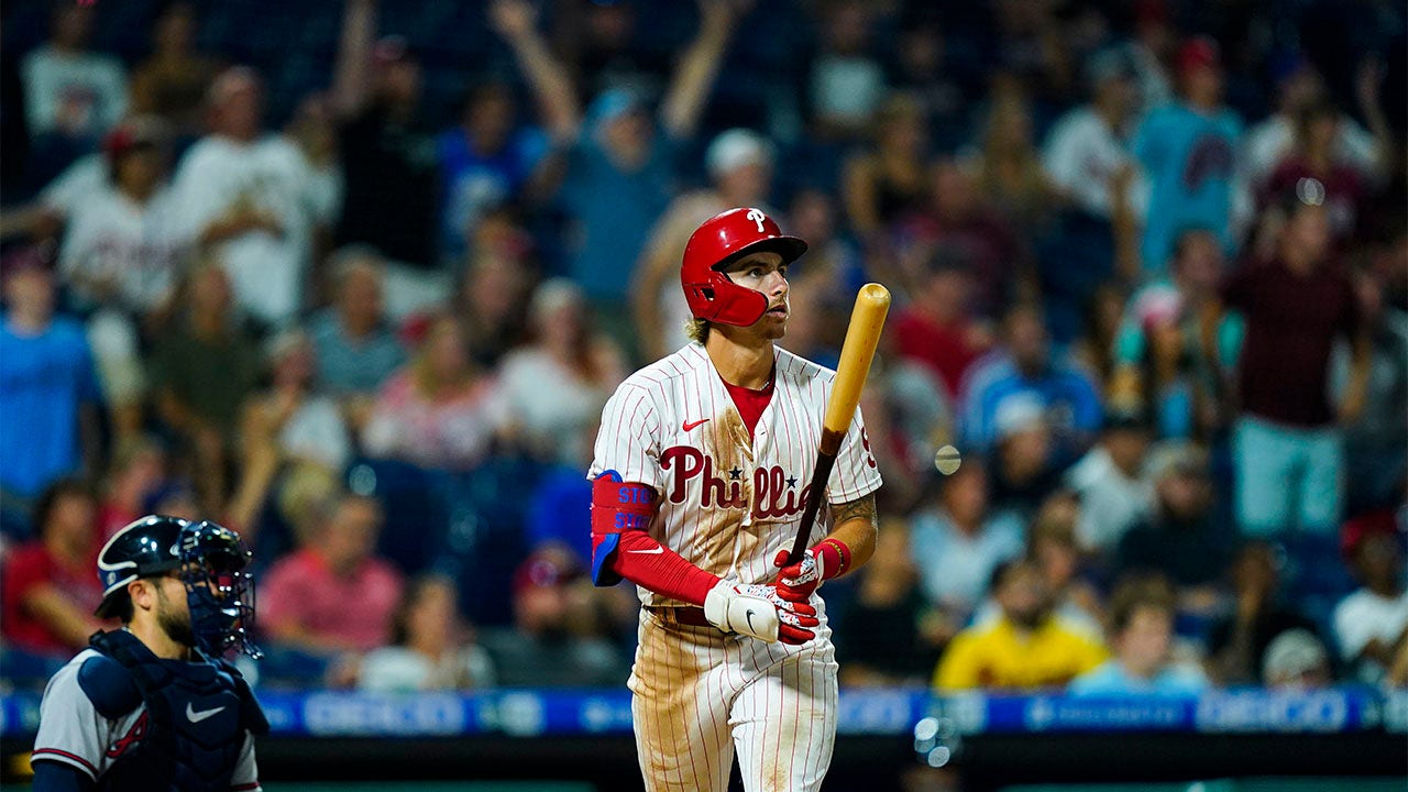 Phillies come back to beat Braves behind Bryson Stott’s home run
