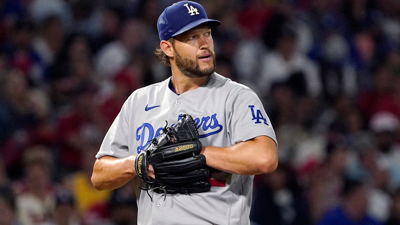 Dodgers LHP Clayton Kershaw chased in 1st inning of NLDS against  Diamondbacks