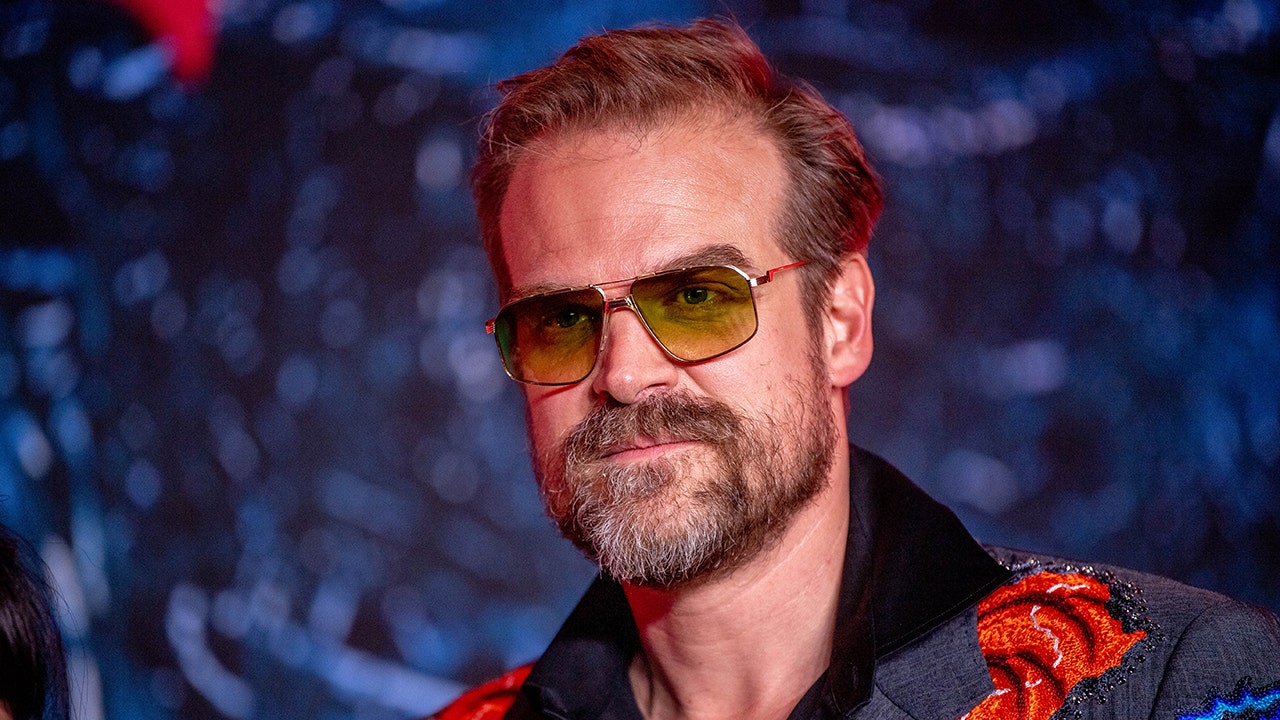 David Harbour discusses 'difficult and exciting ride' to losing weight for 'Stranger Things' season 4