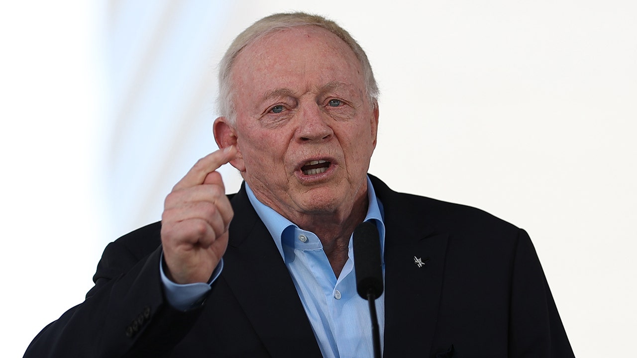 Cowboys' Jerry Jones claims investigation into Commanders is 'politically biased,' calls the report 'stupid'