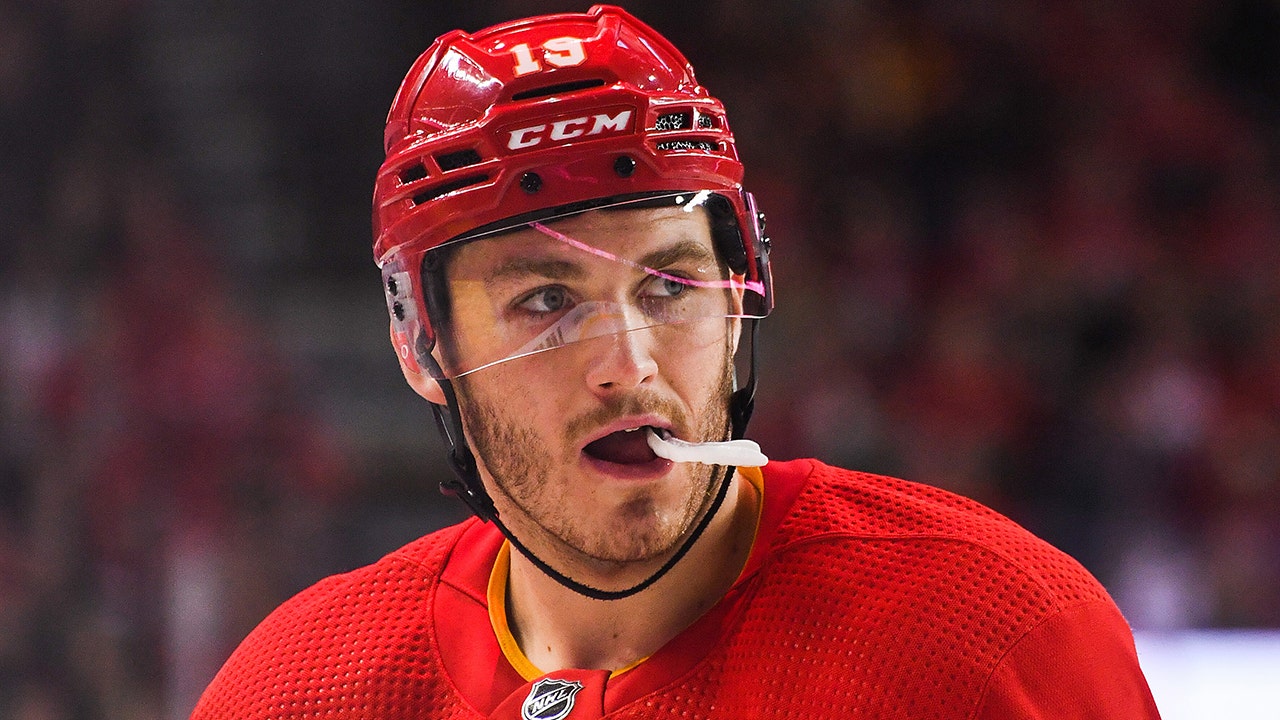 Flames' Huberdeau trades Lambo for pickup truck after move to Alberta