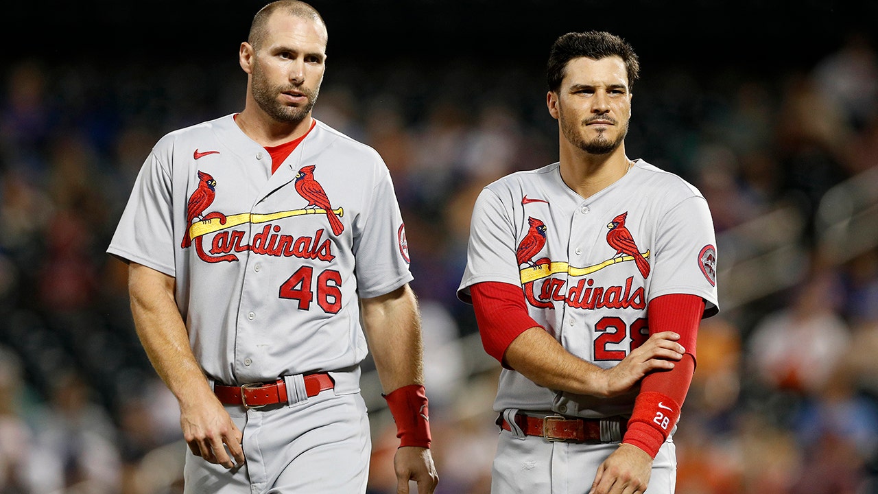 Cardinals announce restricted list for Toronto series