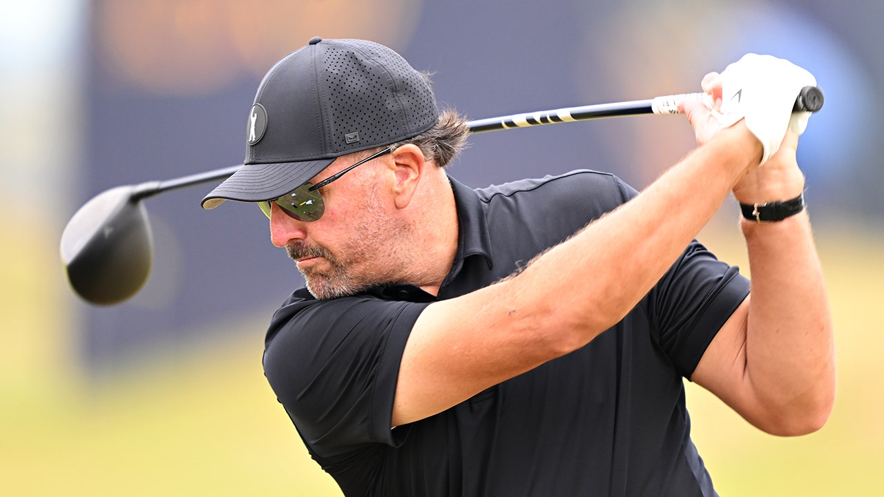 Phil Mickelson Makes SHOCKING Claim Ahead of PGA Tour-LIV Golf Merger