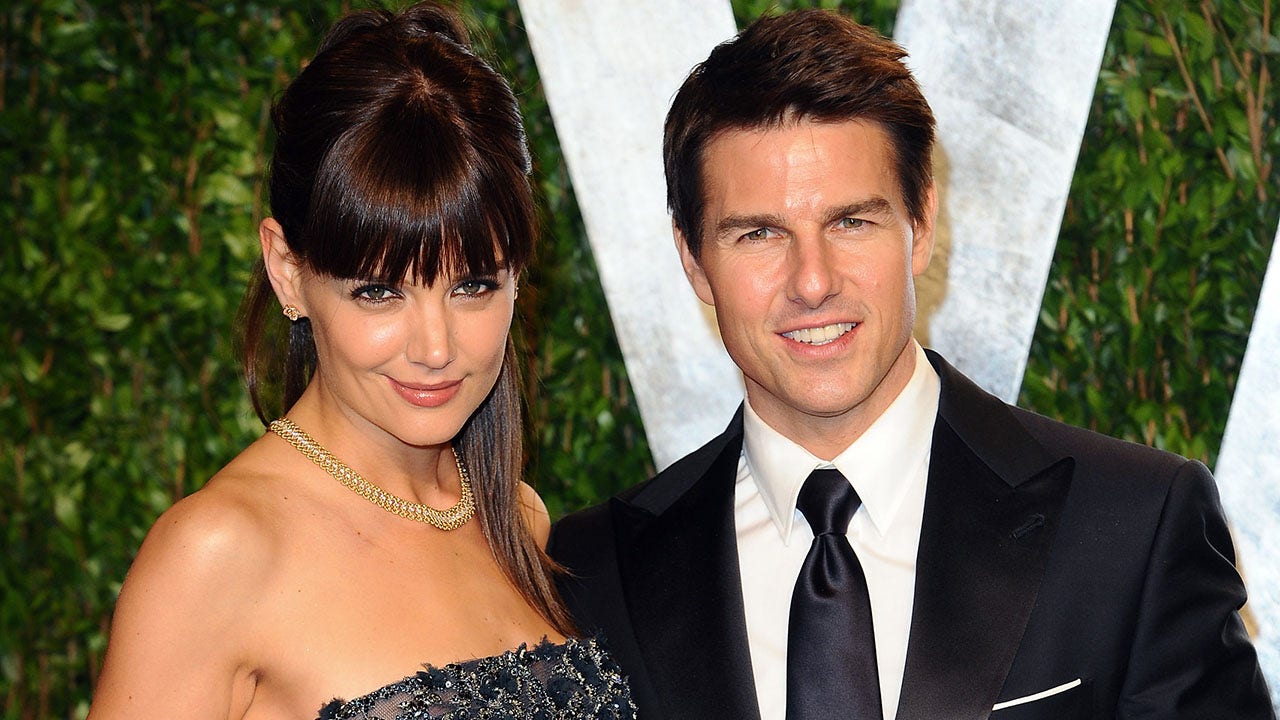 images of tom cruise and katie holmes daughter