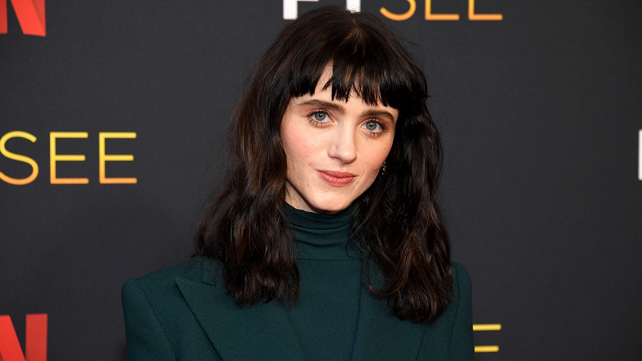 'Stranger Things' star Natalia Dyer receives apology on TikTok from nurse practitioner over Botox suggestion