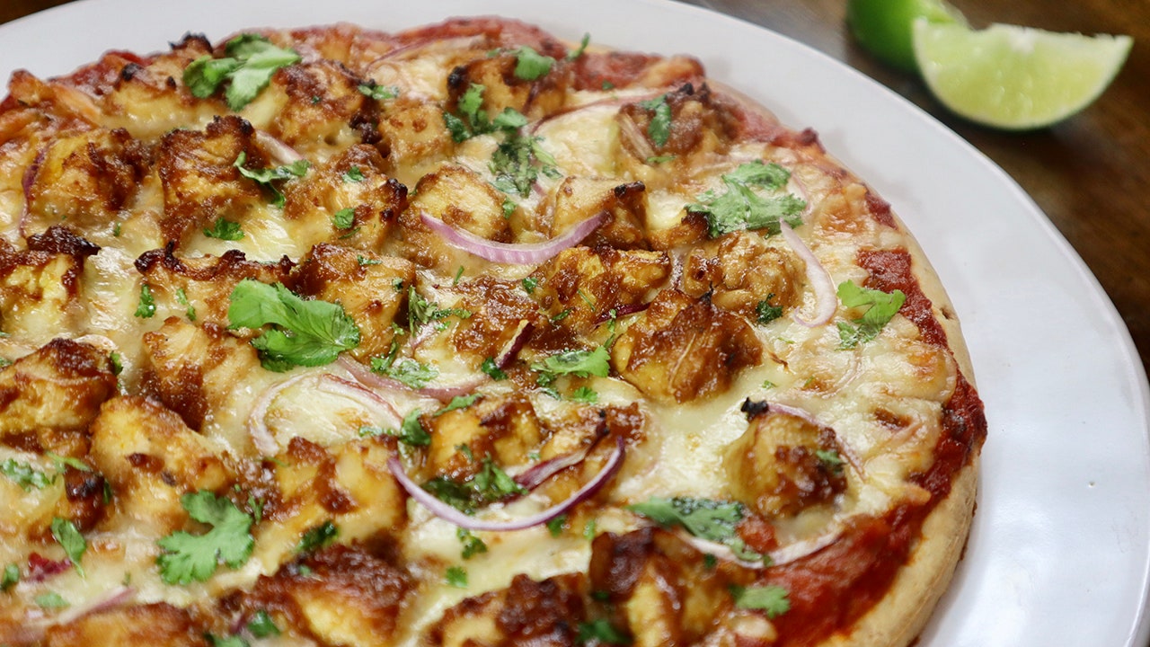 Healthy pizza with Thai chicken: Try the recipe