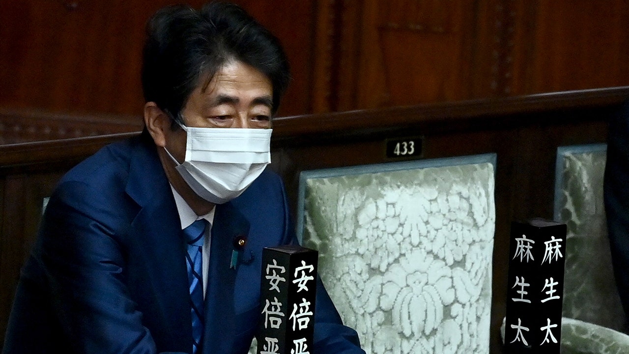 Former Japanese Prime Minister Shinzo Abe rushed to hospital after shooting; suspect arrested