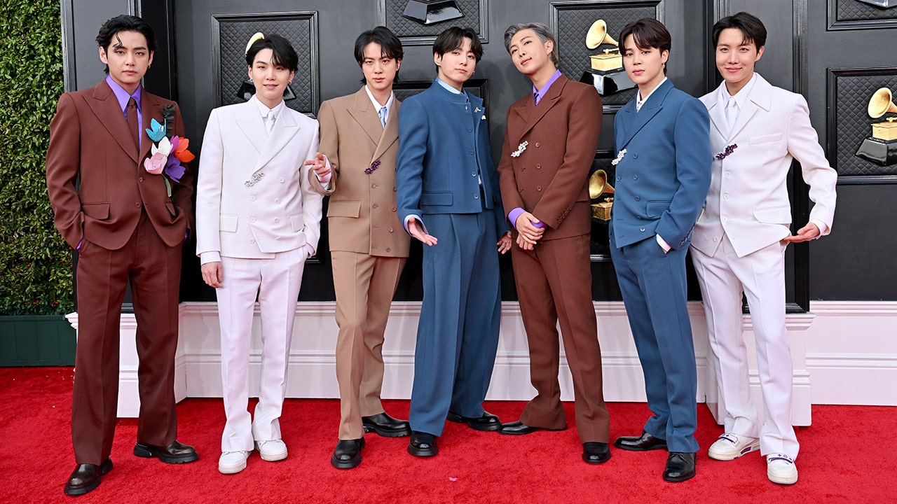 Okay-pop group BTS to enlist in South Korean army, could not regroup till 2025