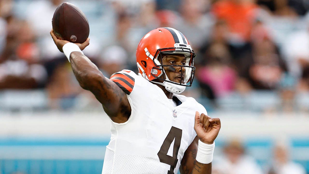 Deshaun Watson to make Cleveland Browns debut with some accusers in  attendance for game against Texans, NFL News