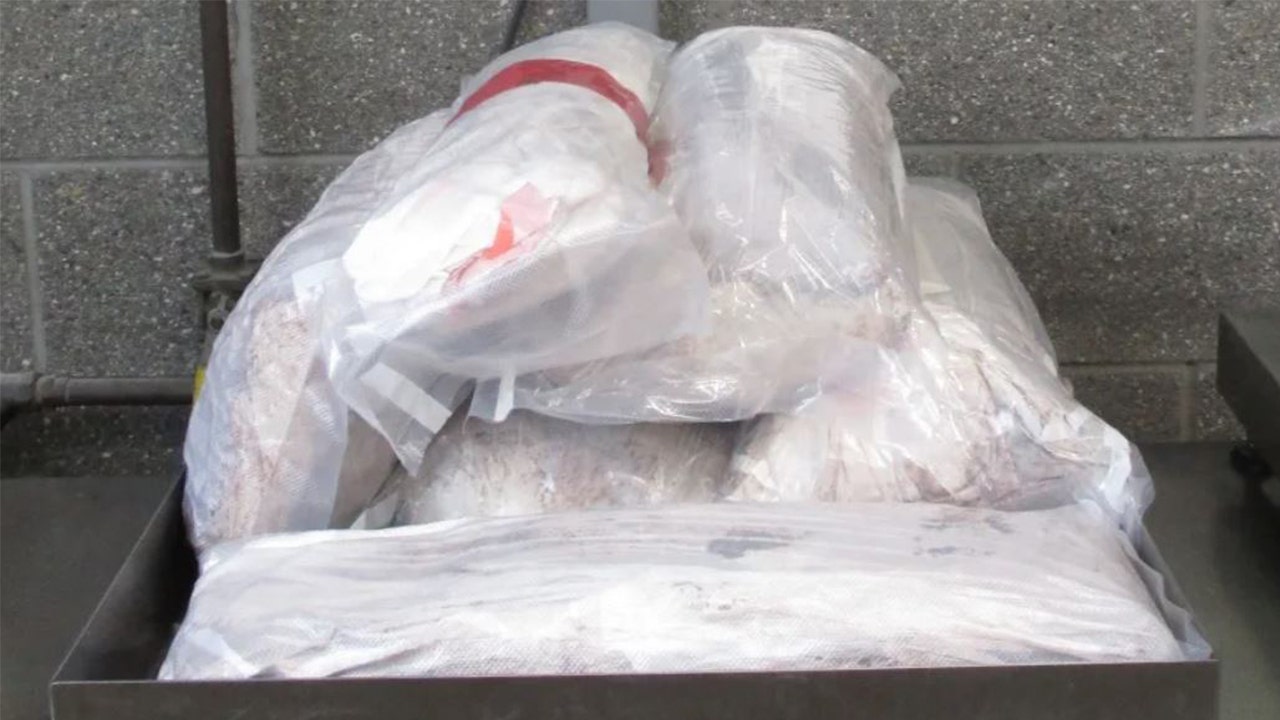 California border officials busts net nearly 90 pounds of meth, fentanyl hours apart