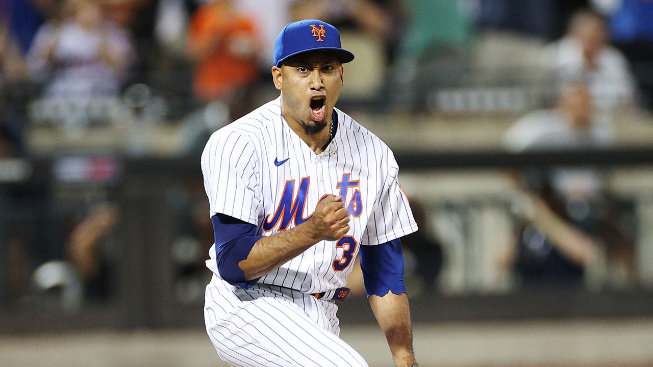 Mets' Edwin Diaz sticking with popular entrance music - Newsday
