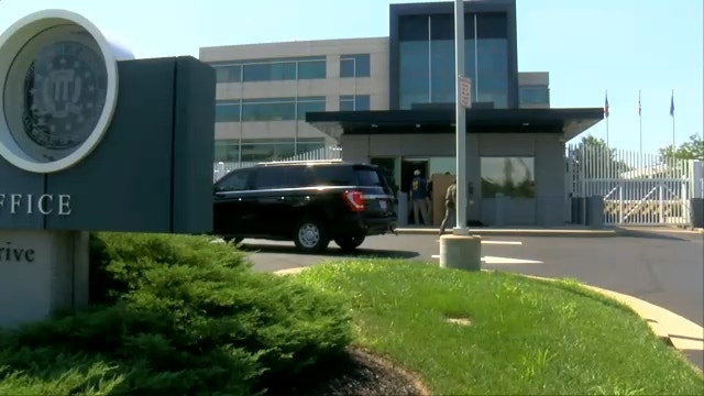 Gunman who tried to break into FBI office in Ohio killed after six-hour standoff with police