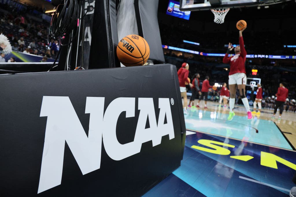 Ncaa Women S Basketball Final Games To Be Held In North Carolina Seattle