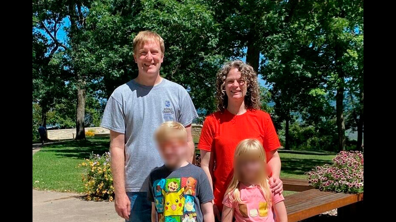 Iowa victims of triple murdersuicide at state park, including girl, 6