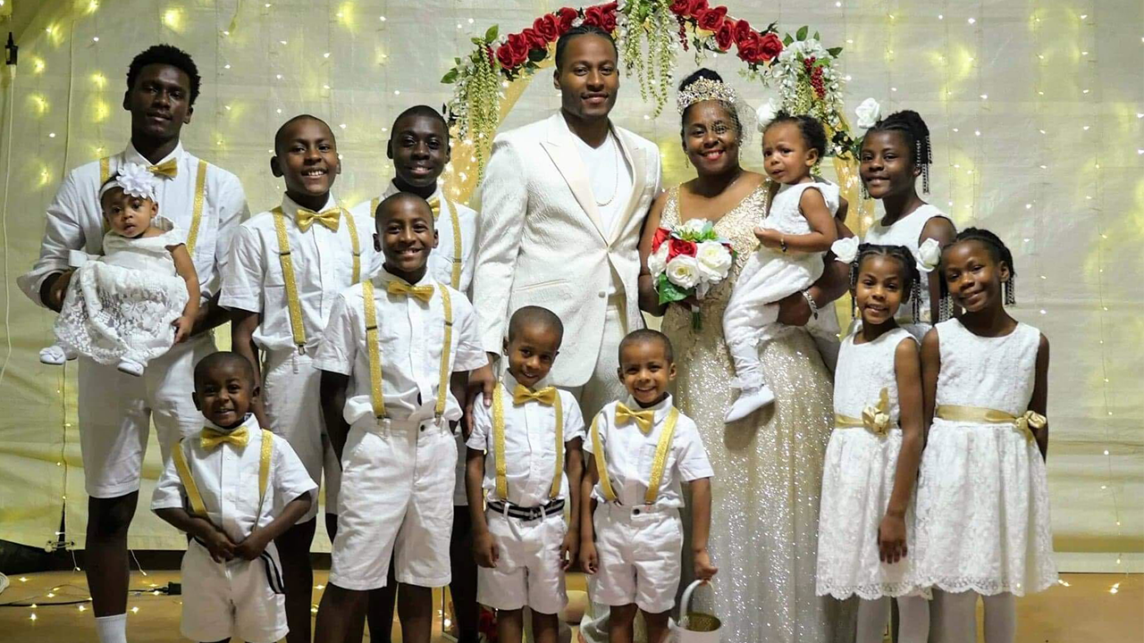 Mom Of 12 Kids Pregnant For 16 Years In A Row Shares Strong Message 